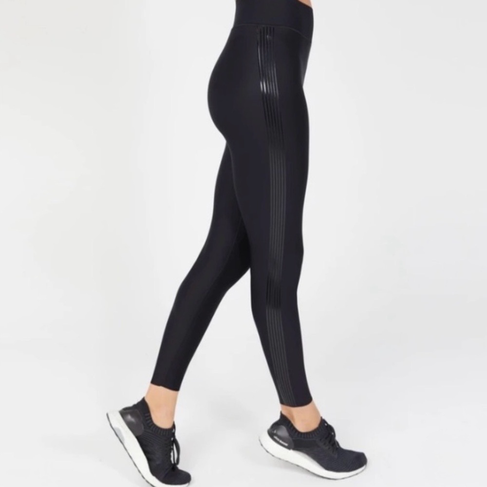 ULTRACOR Ultra Six Stripe in Nero Patent Black Leggings